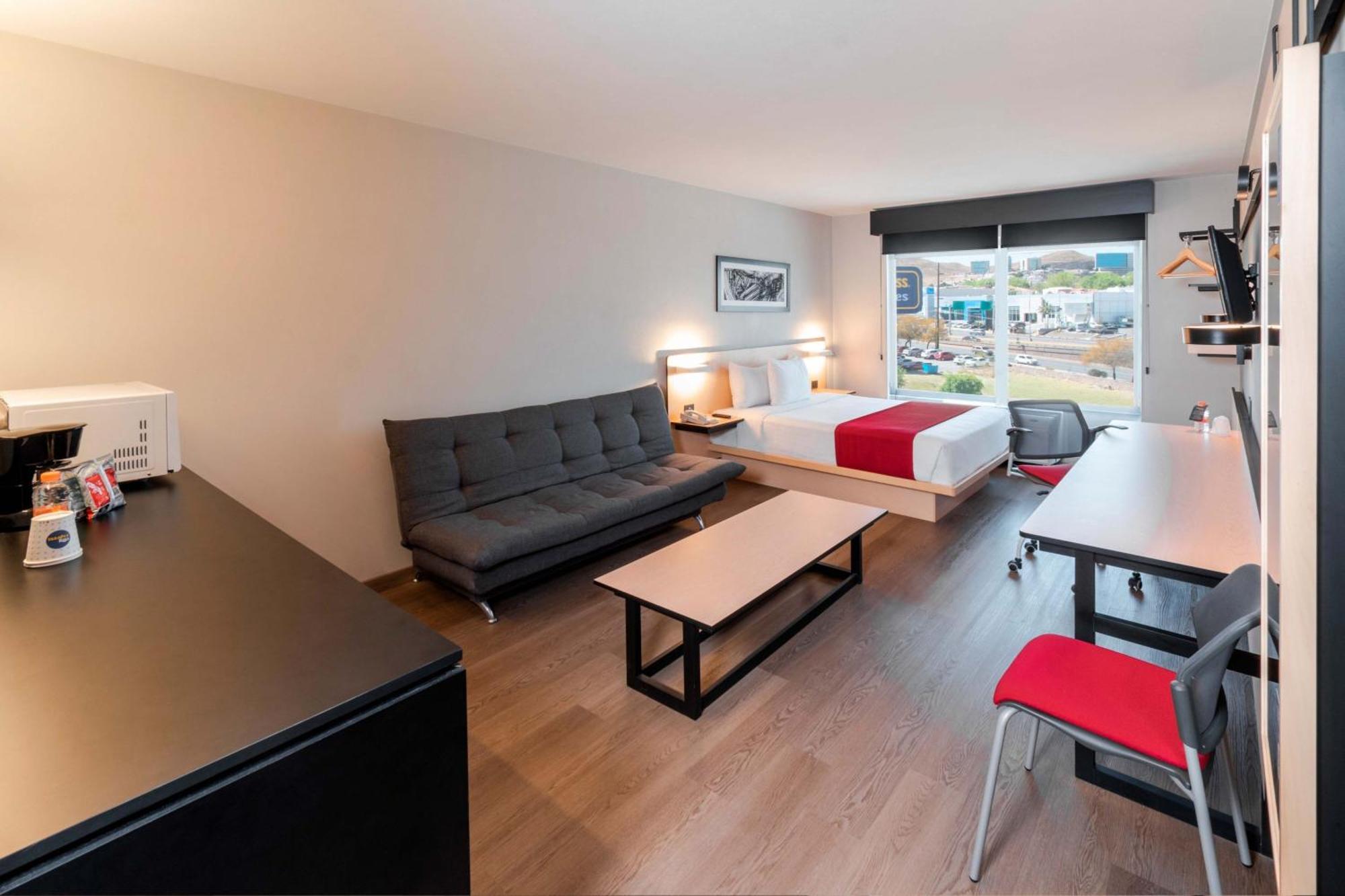 City Express By Marriott Chihuahua Exterior photo