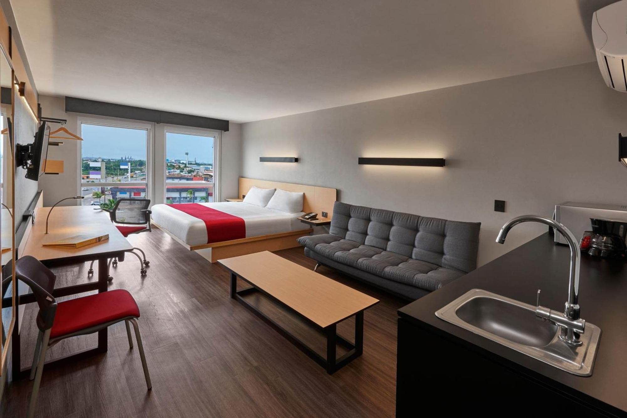 City Express By Marriott Chihuahua Exterior photo